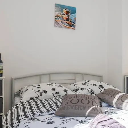 Apartment Petra Pula