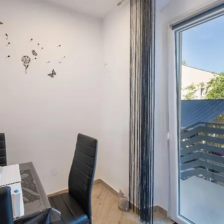 Apartment Petra Pula