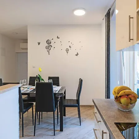 Petra Apartment